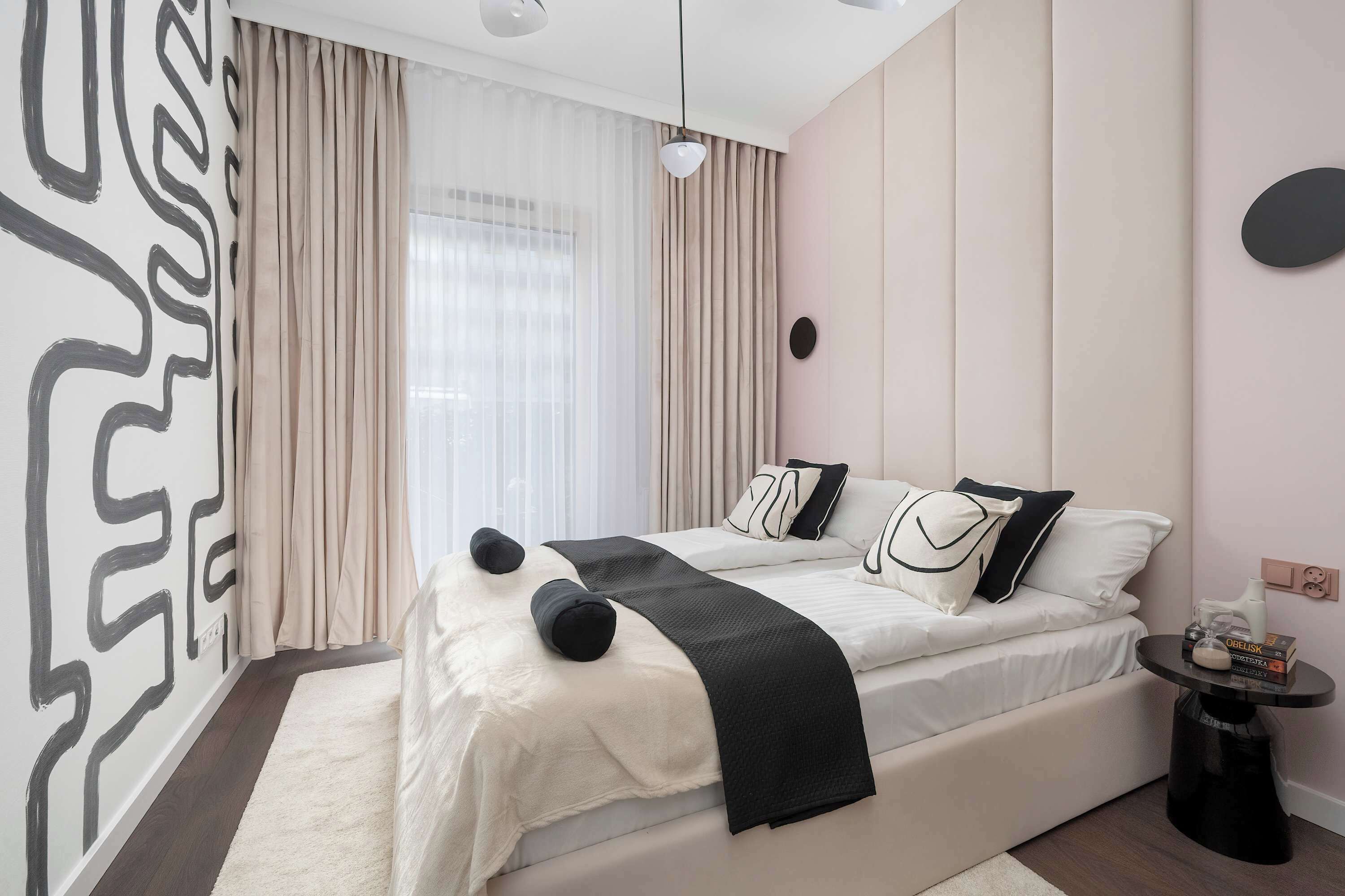 1 chambre, fer et planche à repasser, lit de bébé portatif, Wi-Fi