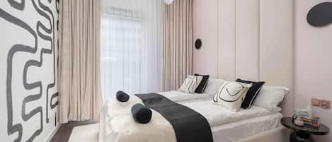 1 chambre, fer et planche à repasser, lit de bébé portatif, Wi-Fi