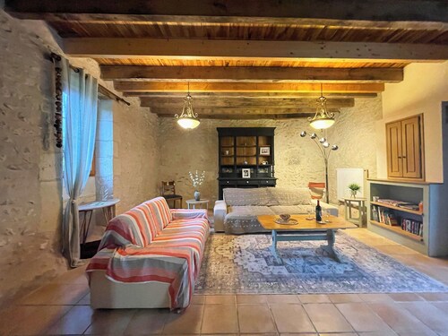 Maison de campagne climatisée avec piscine privé