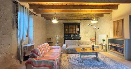 Maison de campagne climatisée avec piscine privé