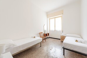 アパートメント 2 ベッドルーム | アイロン / アイロン台、WiFi (無料)、ベッドシーツ