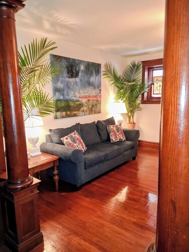 Harmony Family Estate
A Beautiful 5-bedroom house in Wilmington for your group