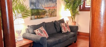 Harmony Family Estate
A Beautiful 5-bedroom house in Wilmington for your group