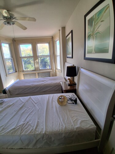 Harmony Family Estate
A Beautiful 5-bedroom house in Wilmington for your group