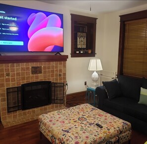 Télévision, cheminée