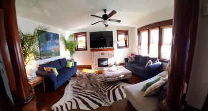 Harmony Family Estate
A Beautiful 5-bedroom house in Wilmington for your group