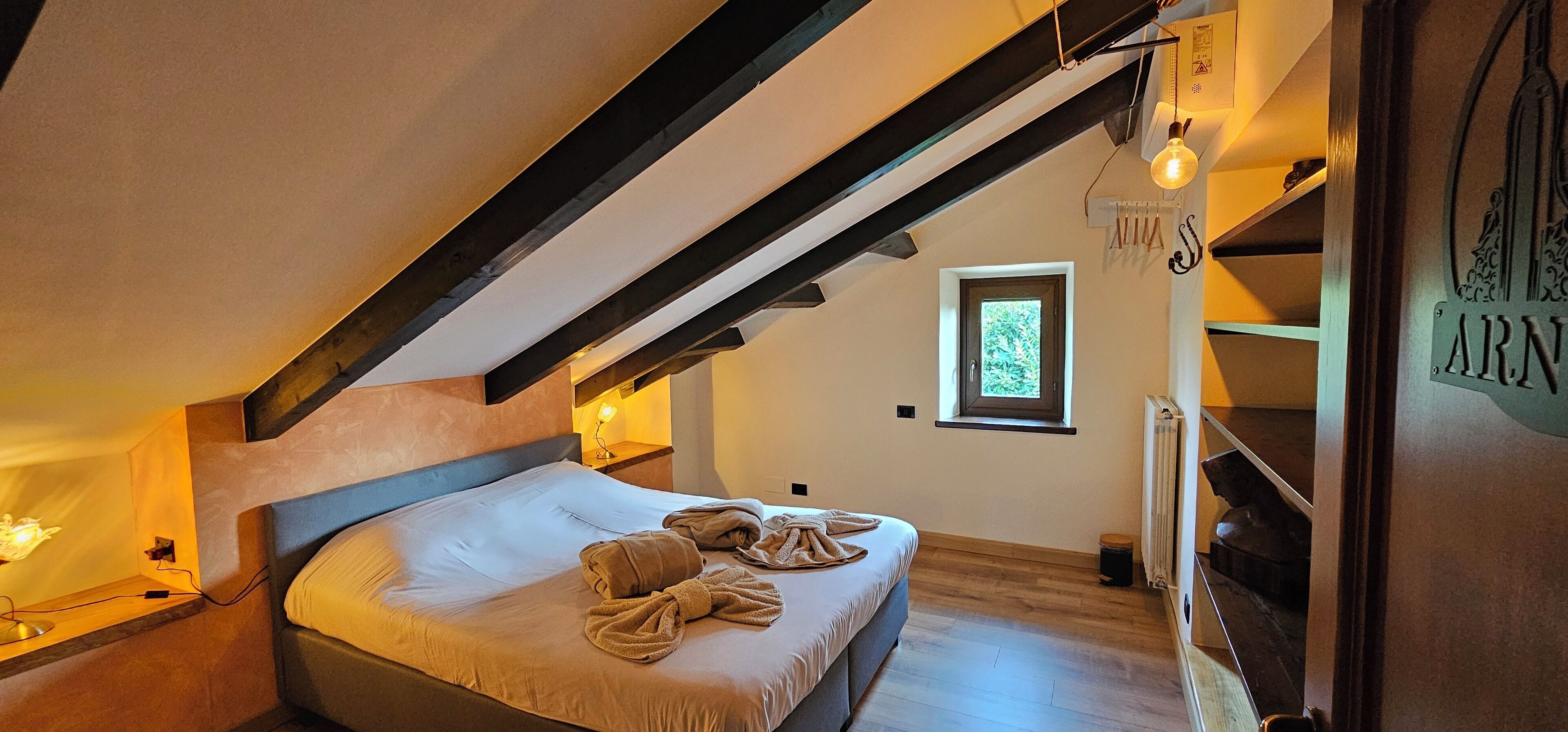 Deluxe Double Room, Non Smoking | Egyptian cotton sheets, premium bedding, down comforters