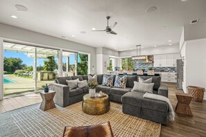 TV, fireplace, offices