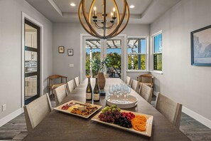 تناول الطعام