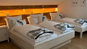 4 Schlafzimmer, Bügeleisen/Bügelbrett, WLAN, Bettwäsche