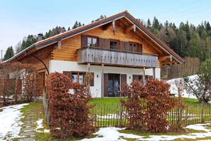 Exterior - Holiday Home 'Fluh' with Mountain View, Private Terrace and Wi-Fi (Oberstaufen)