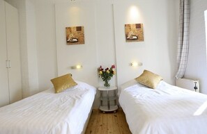 5 bedrooms, free WiFi, bed sheets