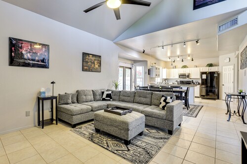 Patio Oasis w/ Wet Bar, Pool, Spa & Grill