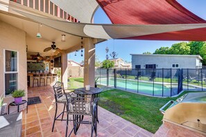 House (3 Bedrooms) | Interior - Outdoor Entertainment Area! Relaxing Phoenix Home (Phoenix)