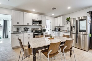 บ้านพัก (3 Bedrooms) | ภายใน