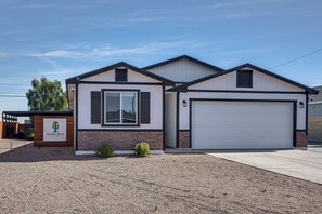 House (3 Bedrooms) | Interior - Hike, Golf & Explore: Pet-friendly Phoenix Casita! (Phoenix)