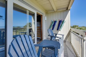 Apartment (1 Bedroom) | Interior - Oceanfront Condo! Breakers 210 w/ Sunrise Views (Hilton Head Island)