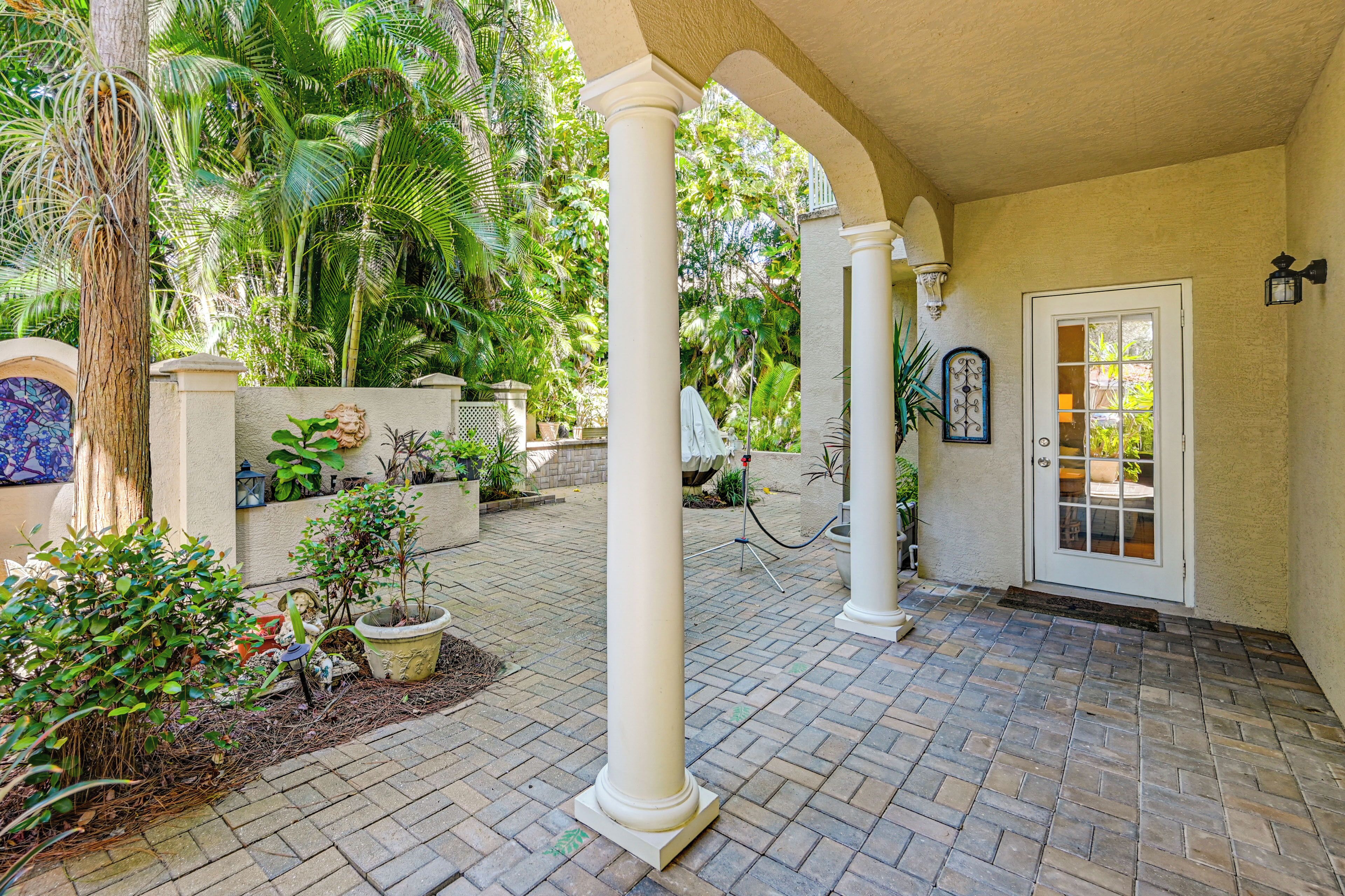 House (1 Bedroom) | Front of property