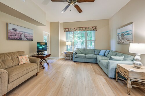 3 Mi to 5th Ave South: Quiet Getaway w/ Garden