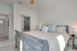 Interior - Fish, Boat & Unwind: Gem 6 Mi to Gulf Shores Beach (Gulf Shores)