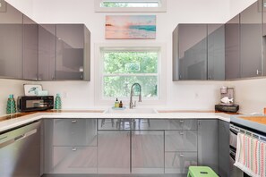 Interior - Fish, Boat & Unwind: Gem 6 Mi to Gulf Shores Beach (Gulf Shores)