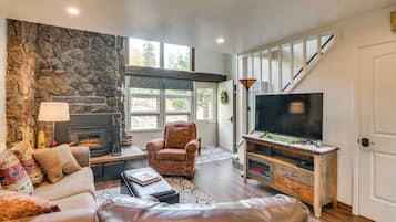 Apartment (2 Bedrooms) | Front of property
