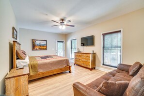 House (6 Bedrooms) | Interior - Walk to Dollywood! Cabin w/ Pool, Arcade, Gym (Pigeon Forge)