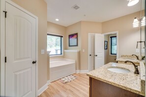 House (6 Bedrooms) | Interior - Walk to Dollywood! Cabin w/ Pool, Arcade, Gym (Pigeon Forge)