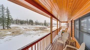 House (5 Bedrooms) | Interior