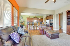 House (4 Bedrooms) | Interior