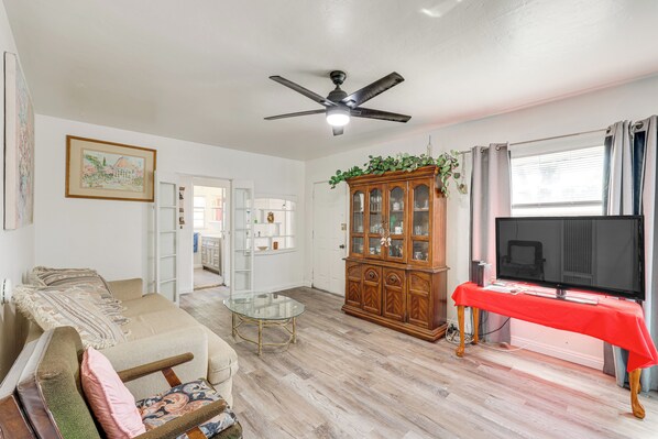 House (2 Bedrooms) | Front of property