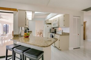 House (3 Bedrooms) | Interior - Private Pool! Lakefront Paradise in Port Charlotte (Port Charlotte)