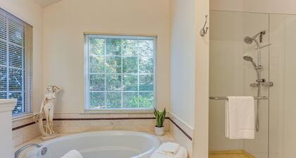2 Mi to Ksu: Family Home w/ Games, Near Parks