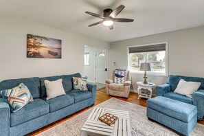 House (2 Bedrooms) | Interior - Walk to Lagoon Saloon! Chic Home on Nugent's Canal (Port Clinton)