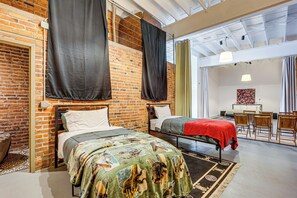 Interior - Walk to Huntington Center: 5,000-sq-ft Dtwn Apt (Toledo)