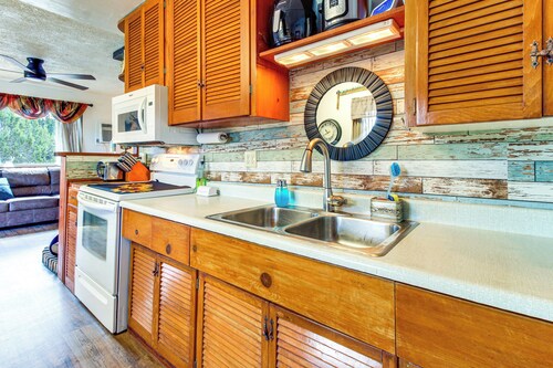 Hike & Fish: Family Escape w/ Fire Pit in Heber!