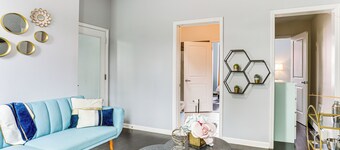 Explore & Work! Stylish Washington Heights Duplex