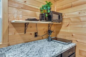 Apartment (0 Bedroom) | Interior - 5 Mi to Wine Trails: Finger Lakes Tiny Home (Ovid)