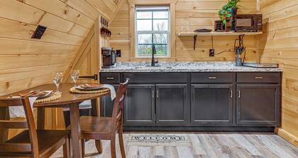 5 Mi to Wine Trails: Finger Lakes Tiny Home