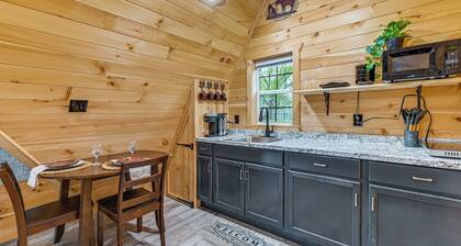 5 Mi to Wine Trails: Finger Lakes Tiny Home