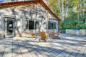 Apartment (1 Bedroom) | Interior - Couples Retreat Near Trails & Blue Ridge Pkwy! (Black Mountain)