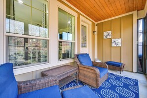 Apartment (1 Bedroom) | Interior - Couples Retreat Near Trails & Blue Ridge Pkwy! (Black Mountain)