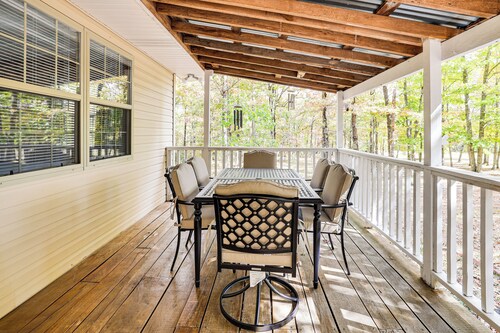 Families Welcome! Home w/ Fire Pit in Soddy-daisy