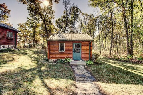 Near All-season Trails: Lakefront Crosby Getaway!