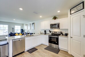House (3 Bedrooms) | Interior - Family Fun in Jackson! Convenient & Spacious Base (Jackson)