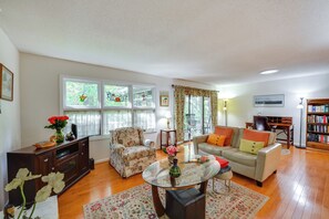 Rumah (2 Bedrooms) | Interior