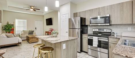 Apartment (3 Bedrooms) | Front of property