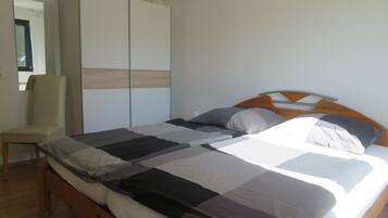 1 habitación, wifi y ropa de cama