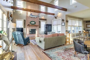 House (Multiple Bedrooms) | Front of property - Eastern Shore Group Getaway! Riverfront Home (Church Creek)