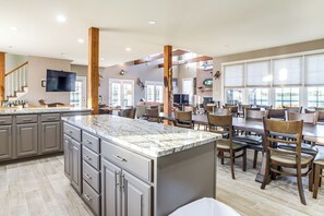 منزل (Multiple Bedrooms) | المنشأة من الداخل